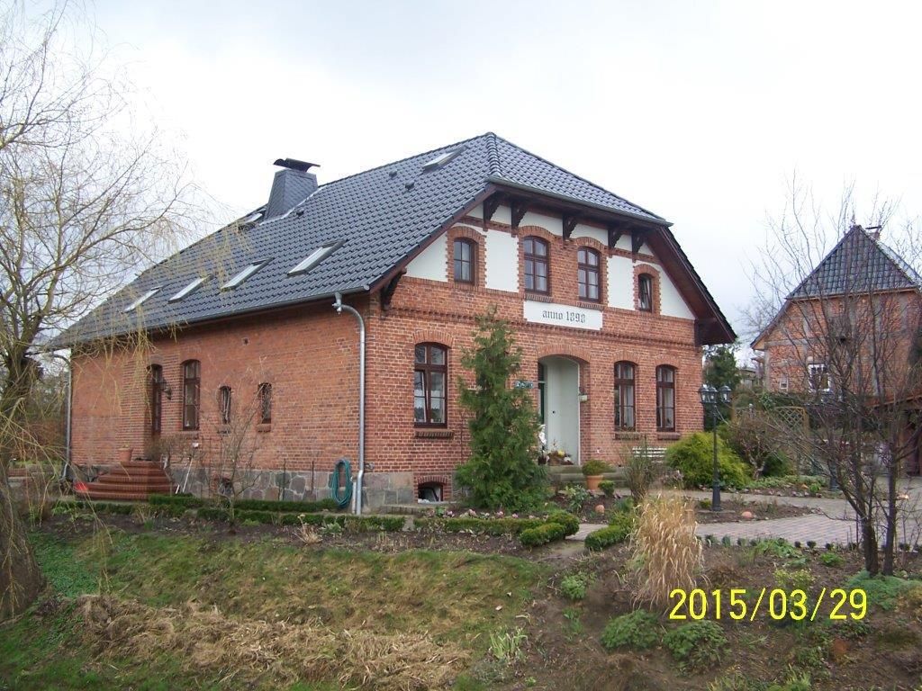 Dachdeckerei Becker - Ihr Partner für's Dach, Dachdeckerei Becker, individuellen Angebot, kompetenten Beratung, Ausführung, Dach, Arbeiten, Dachdeckerarbeiten, Dachklempnerarbeiten, Solaranlage, Trockenbauarbeiten